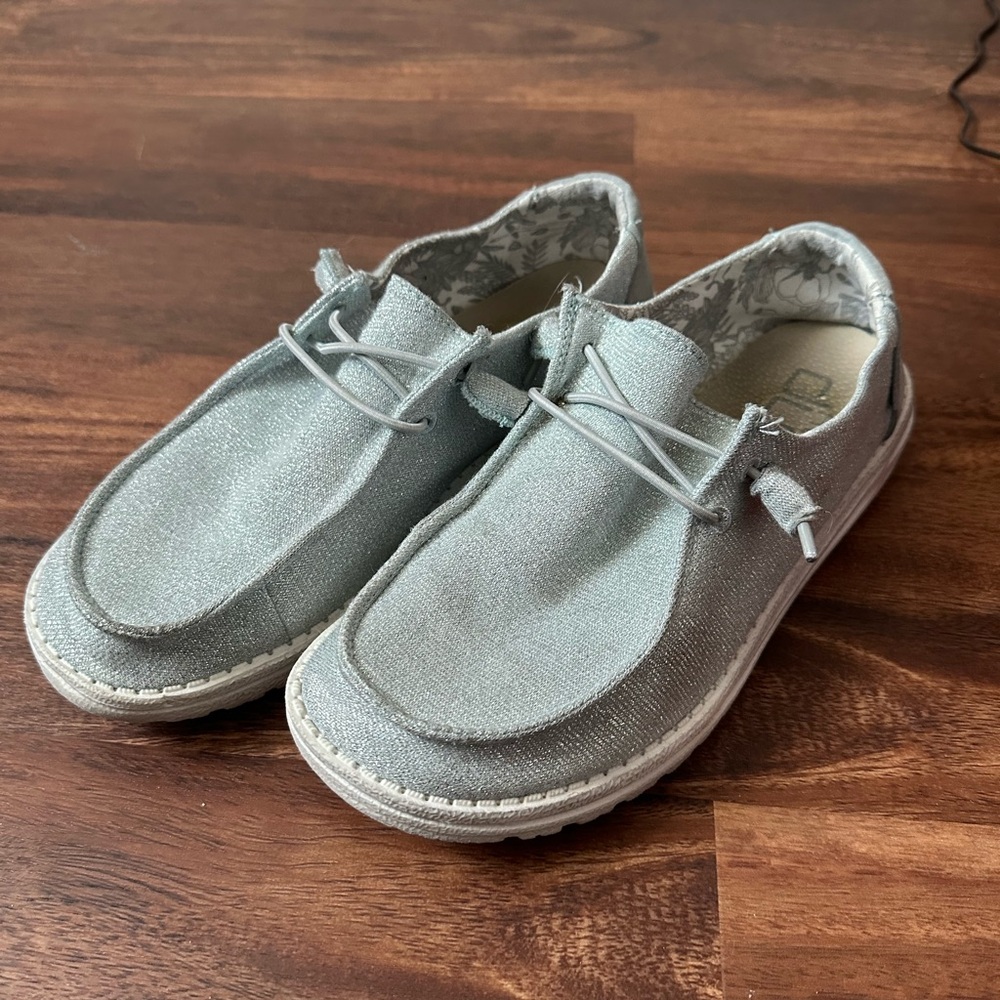 Hey Dude Wendy stretch sparkle sky blue size 9